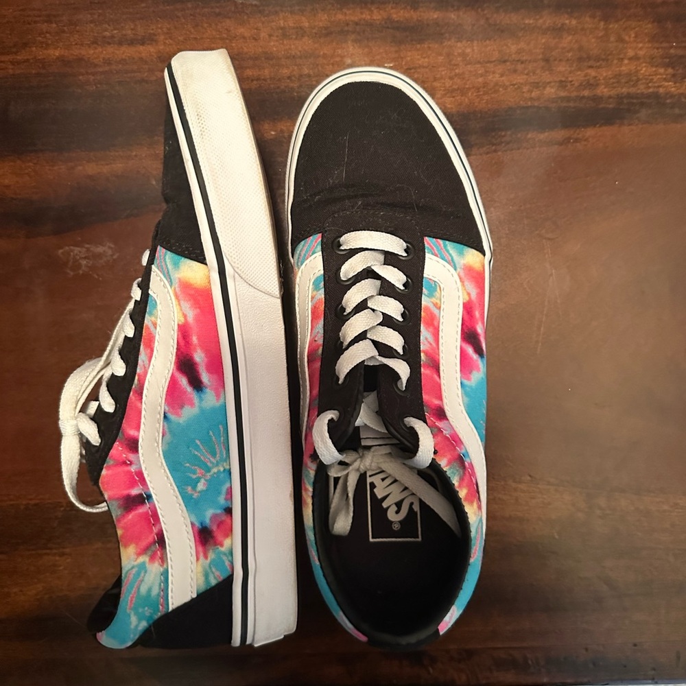 tie dye vans
